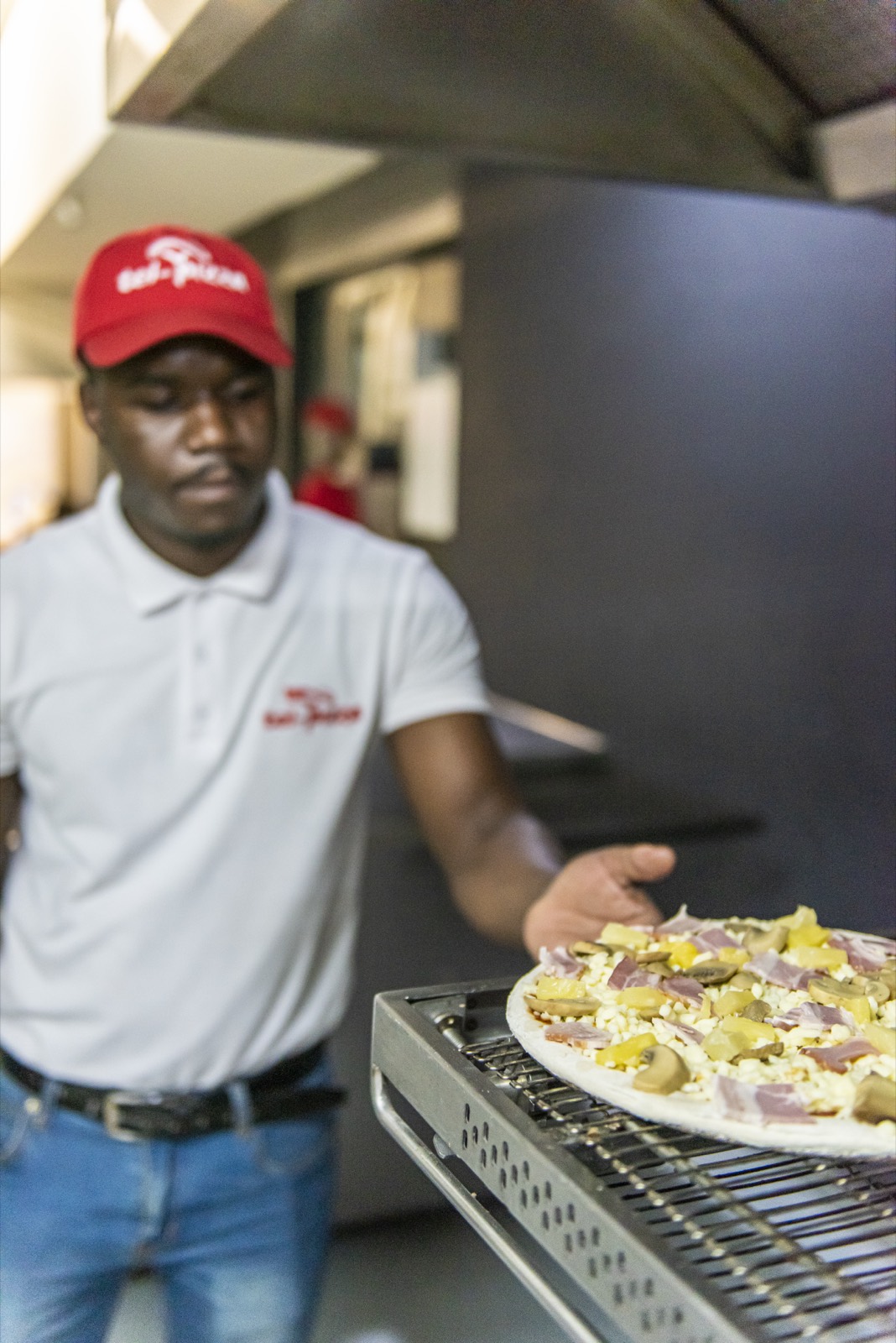 Pizza acabada de sair do forno TelPizza